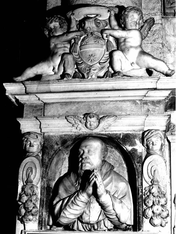 Angeli reggistemma (scultura) di Paracca Giovanni Antonio detto Valsoldo (sec. XVI)