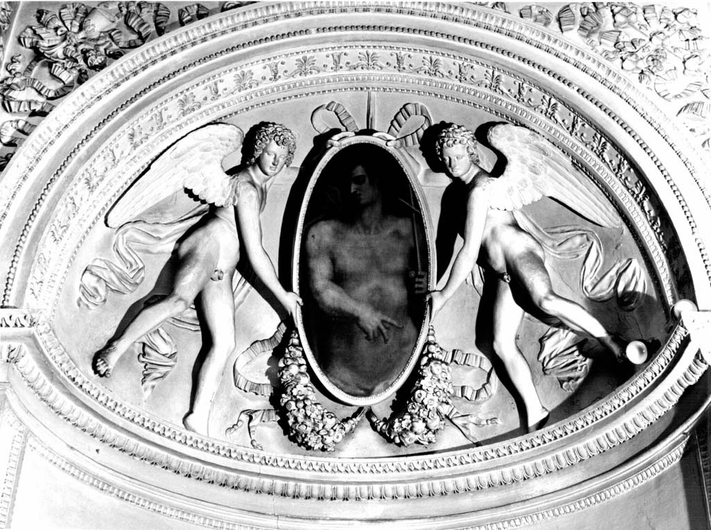 Angeli reggicornice (rilievo, serie) di Mazzoni Giulio (sec. XVI)