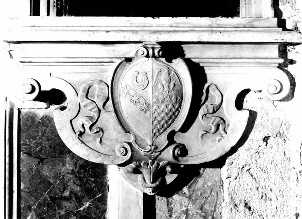 monumento funebre - ambito romano (sec. XVI)