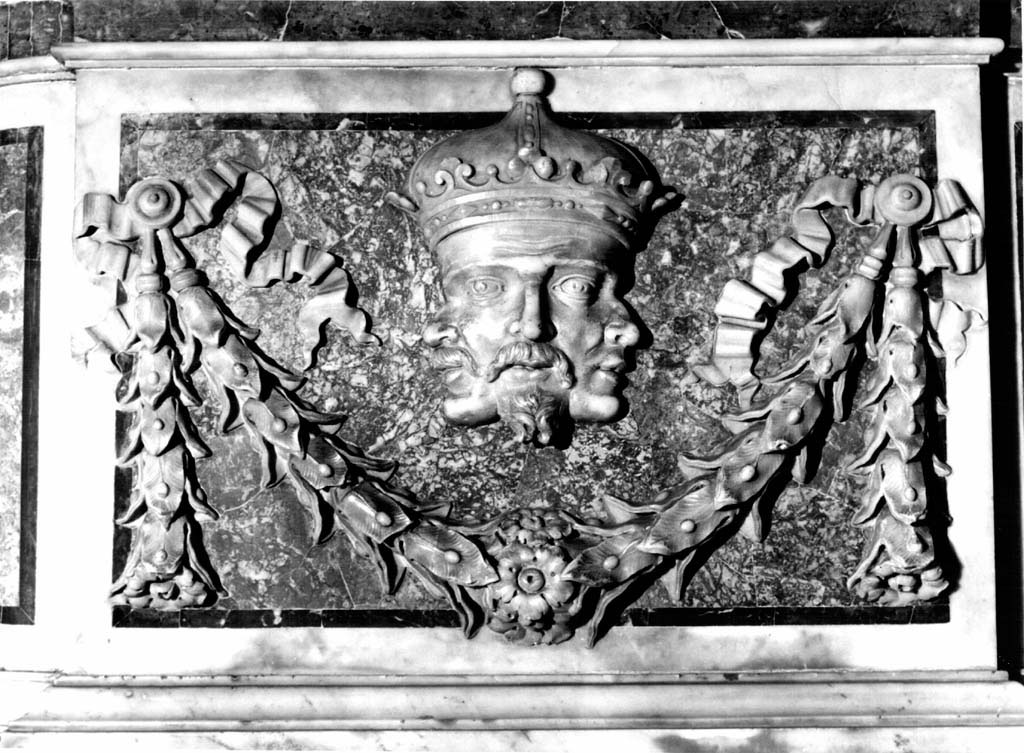 Tre teste (rilievo) - ambito romano (sec. XVII)