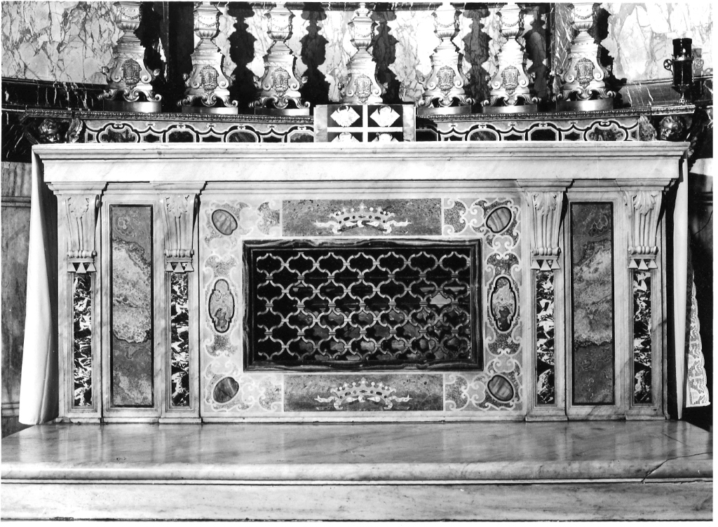 paliotto - a fenestrella - ambito romano (sec. XVII)