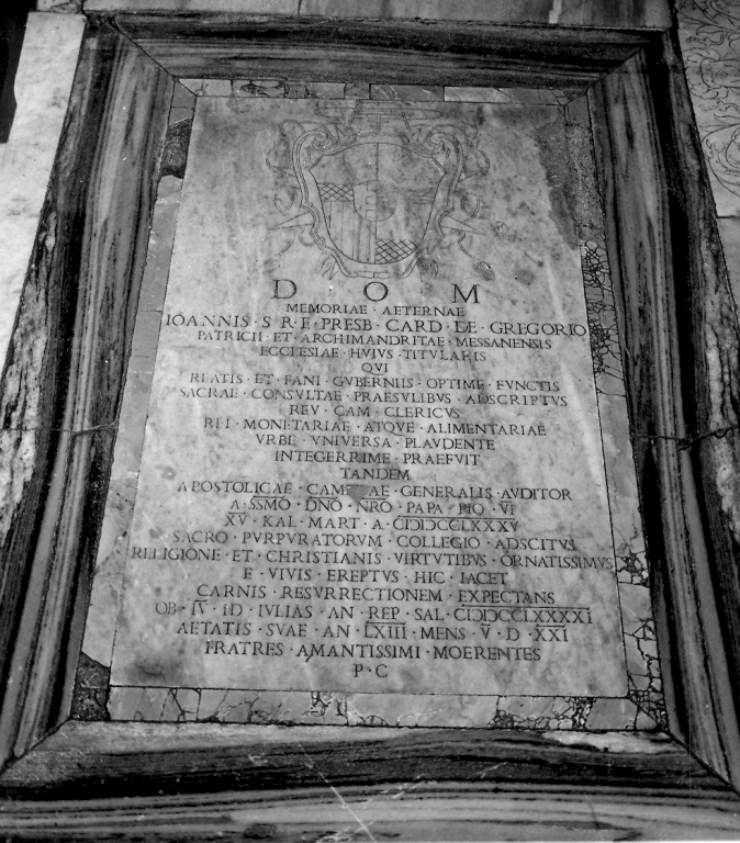 lapide tombale - ambito romano (sec. XVIII)