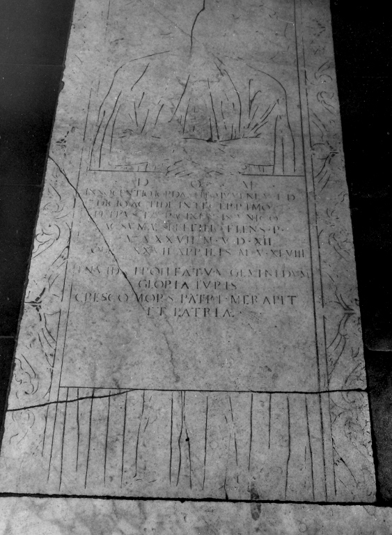 lapide tombale - ambito romano (sec. XVI)