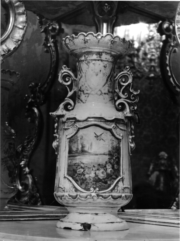 vaso - produzione italiana (seconda metà sec. XIX)