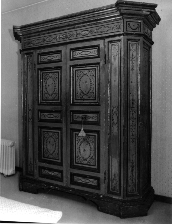 armadio - ambito veneziano (sec. XVIII)