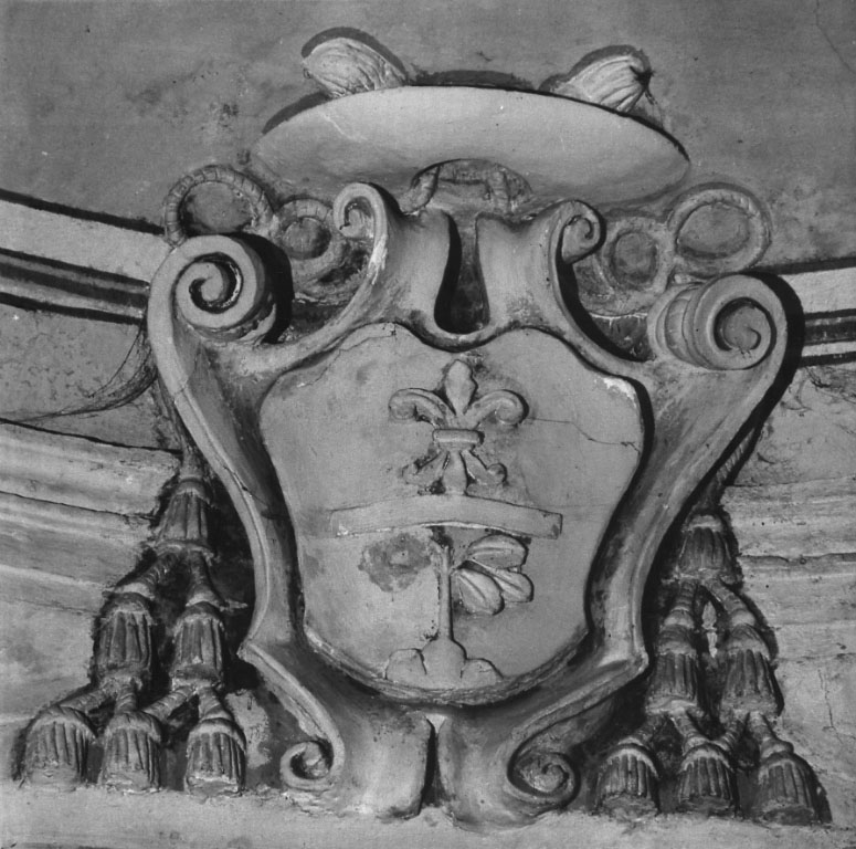 stemma vescovile (rilievo) - bottega laziale (sec. XVIII)