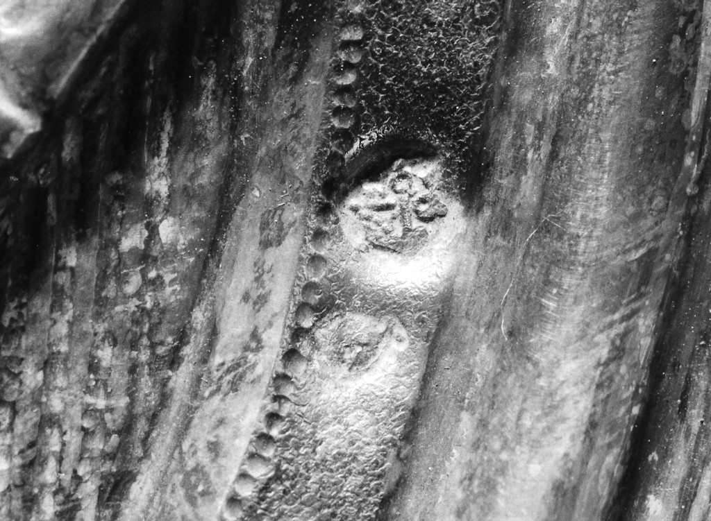 reliquiario - a croce - ambito romano (sec. XVIII)