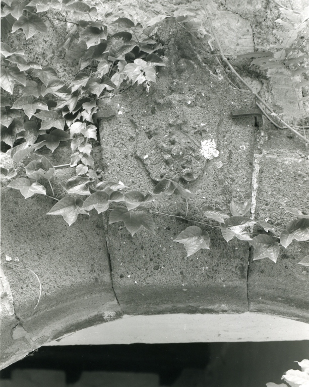 San Michele Arcangelo combatte Satana (rilievo) - ambito italiano (sec. XVI)