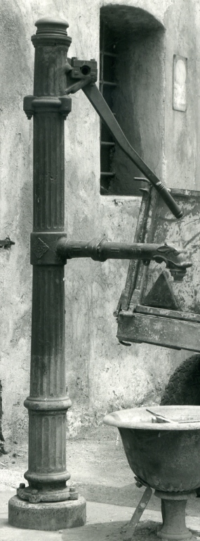 fontanella - ambito laziale (sec. XX)