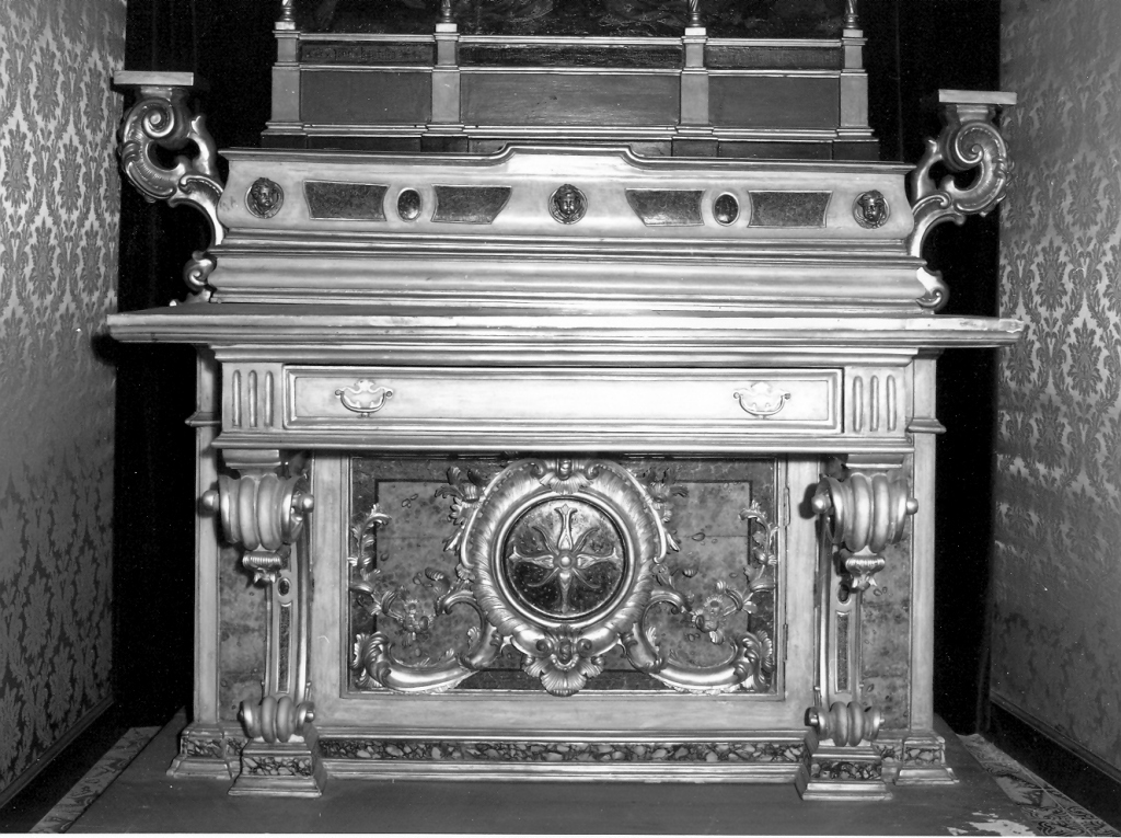 altare - manifattura Italia meridionale (metà sec. XIX)