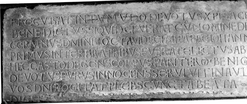 lapide tombale - ambito romano (sec. XI)