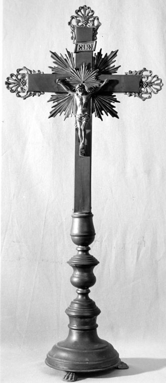 croce d'altare - ambito romano (prima metà sec. XX)