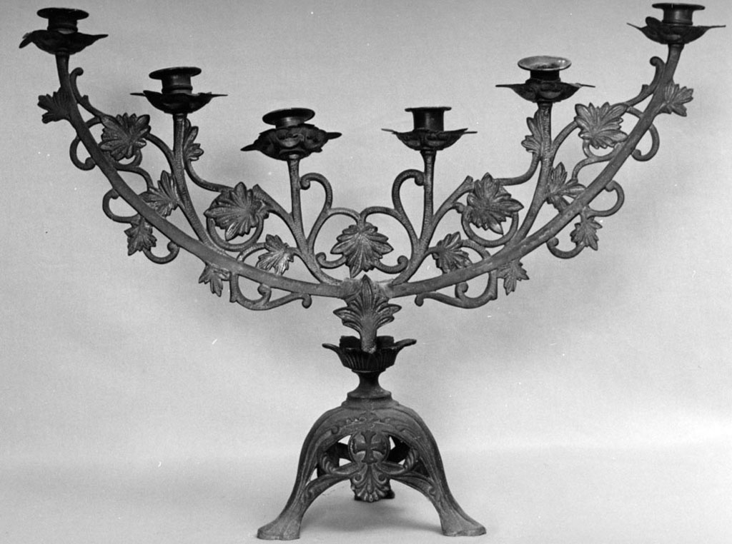 candelabro - ambito romano (primo quarto sec. XX)