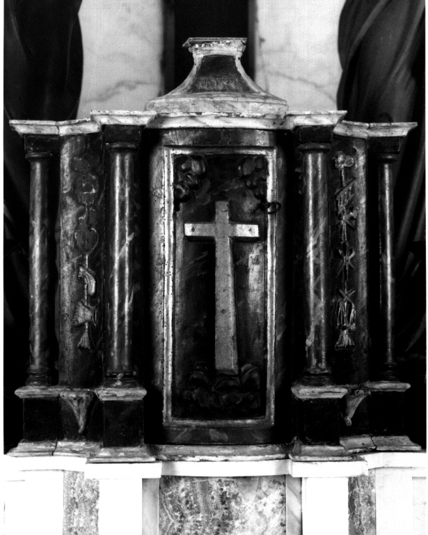 tabernacolo - a tempietto - ambito laziale (fine/inizio secc. XVII/ XVIII)