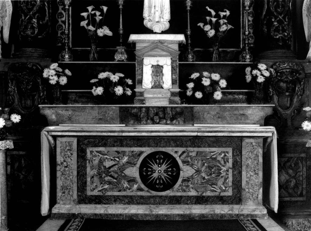 altare maggiore - ambito laziale (inizio sec. XVII)