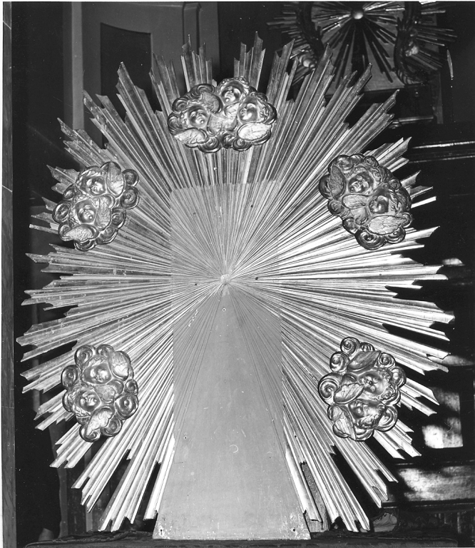 raggiera con protomi cherubiche (decorazione a intaglio) - bottega laziale (seconda metà sec. XIX)