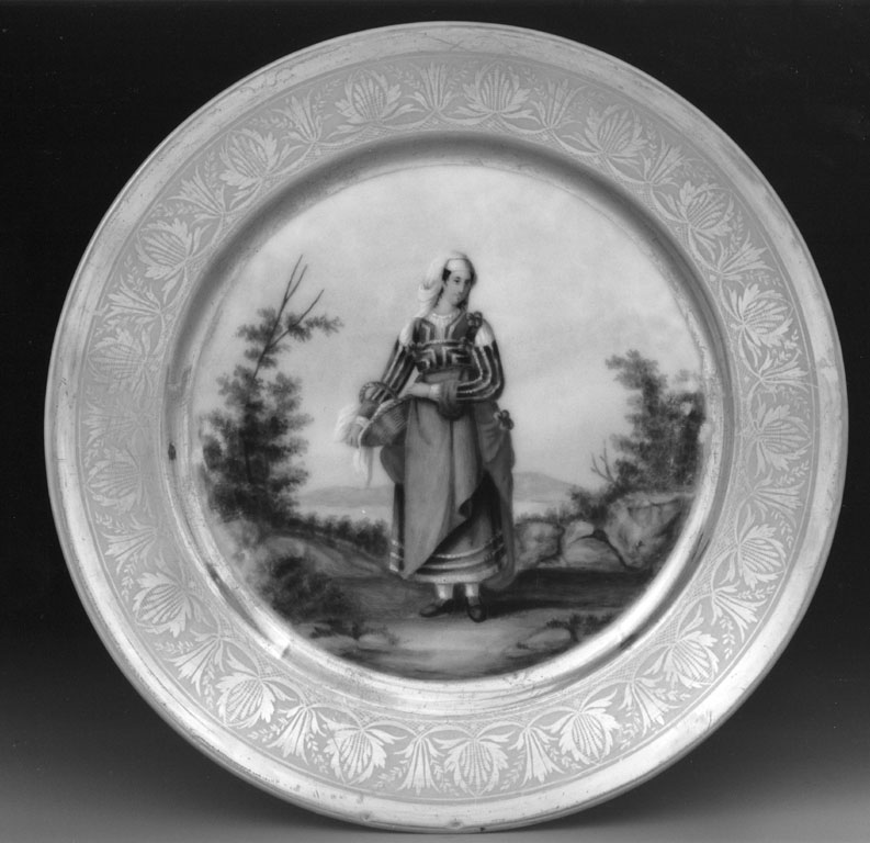 donna col costume di Belmonte (piatto) di Lanzolli Ferdinando - manifattura napoletana (secondo quarto sec. XIX)