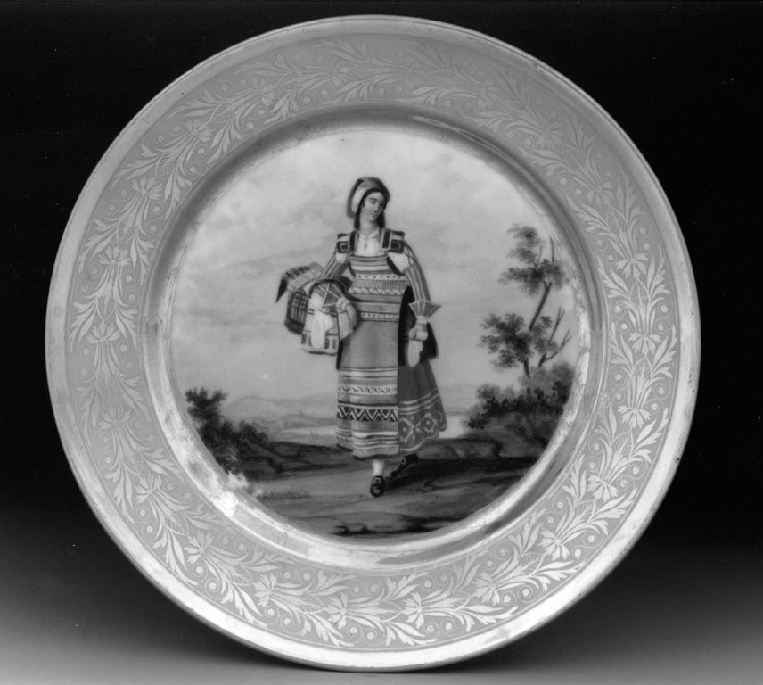 donna col costume di Gioia (piatto) - manifattura napoletana (secondo quarto sec. XIX)