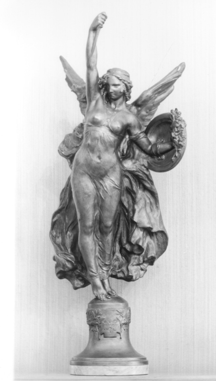 figura femminile simbolica (scultura) di Nisini G, Guastalla Giuseppe (sec. XX)