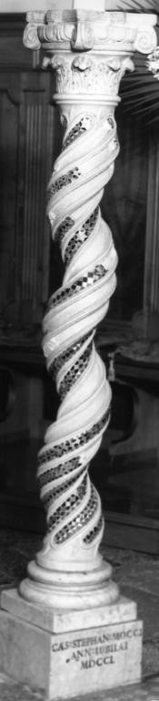 base per il cero pasquale, coppia - ambito romano (sec. XIV, sec. XVIII)