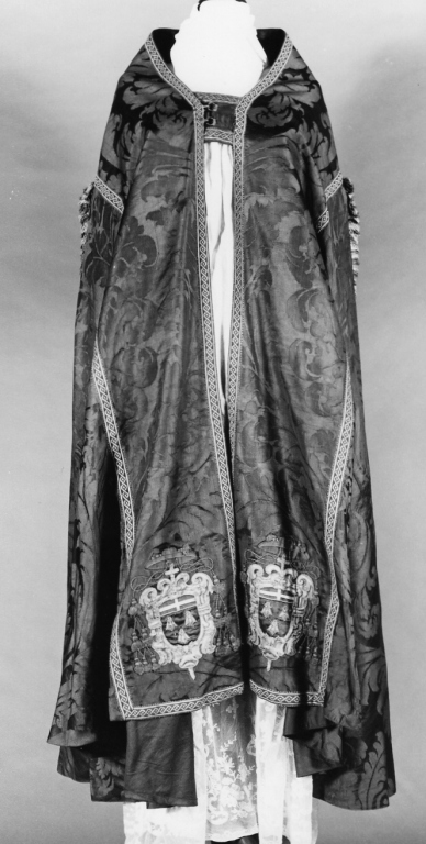 piviale, serie - ambito romano (sec. XVII)