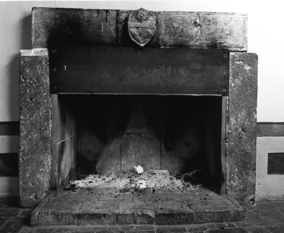 mostra di camino - ambito laziale (prima metà, prima metà sec. XVI, sec. XIX)