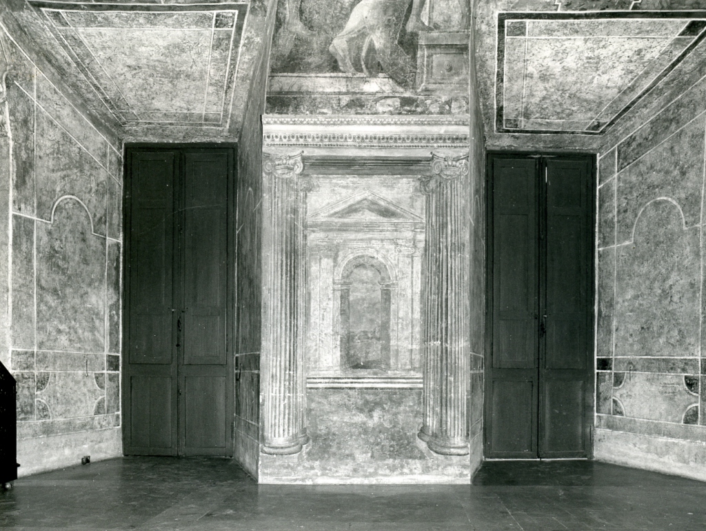 finte architetture (decorazione pittorica) - ambito romano (prima metà sec. XVIII)