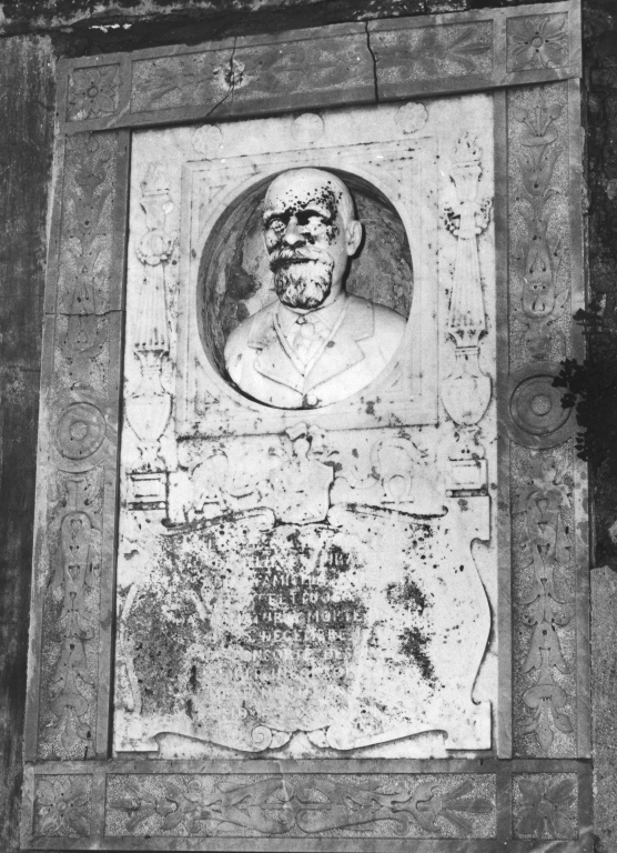 lapide tombale - ambito romano (sec. XIX)