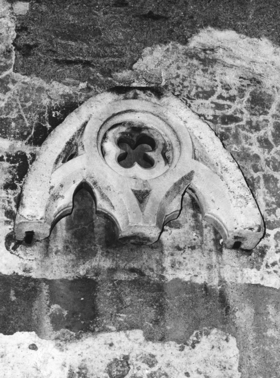 bifora, frammento - ambito romano (secc. XIII/ XIV)