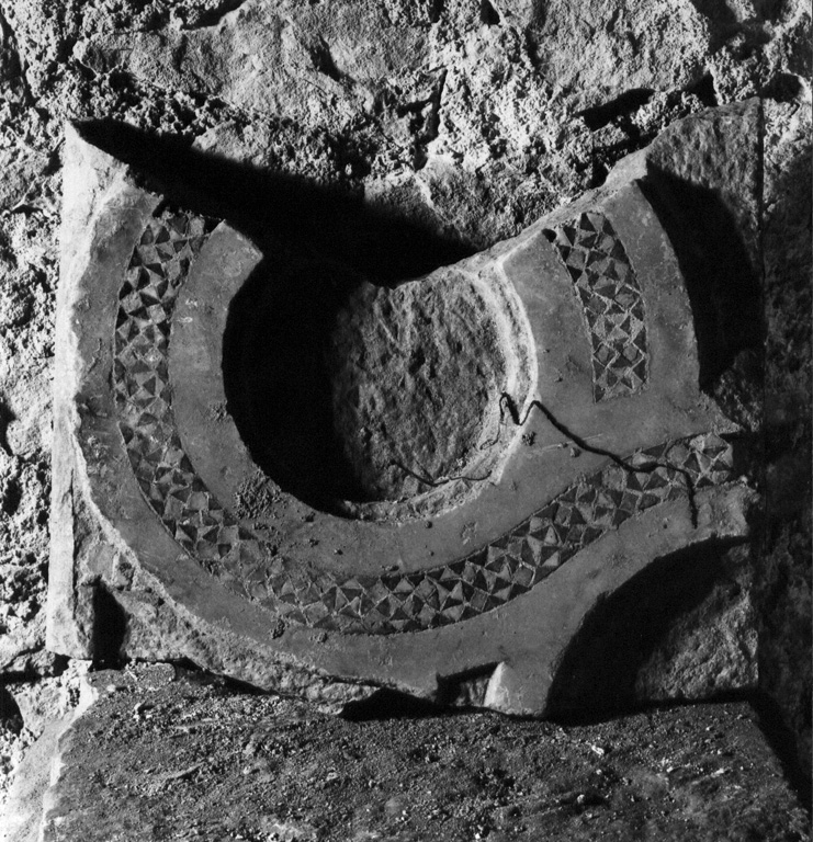 pluteo, frammento - ambito cosmatesco (inizio sec. XIII)