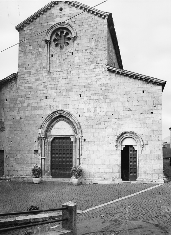 portale di Gulinari Pietro, Gulinari Iacopo, Gulinari Mersilio (sec. XIII)