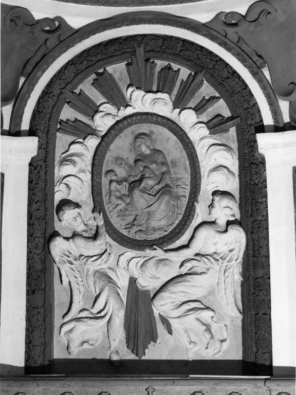 Madonna con Bambino e San Giovannino (rilievo) - ambito Italia centrale (inizio sec. XVII)