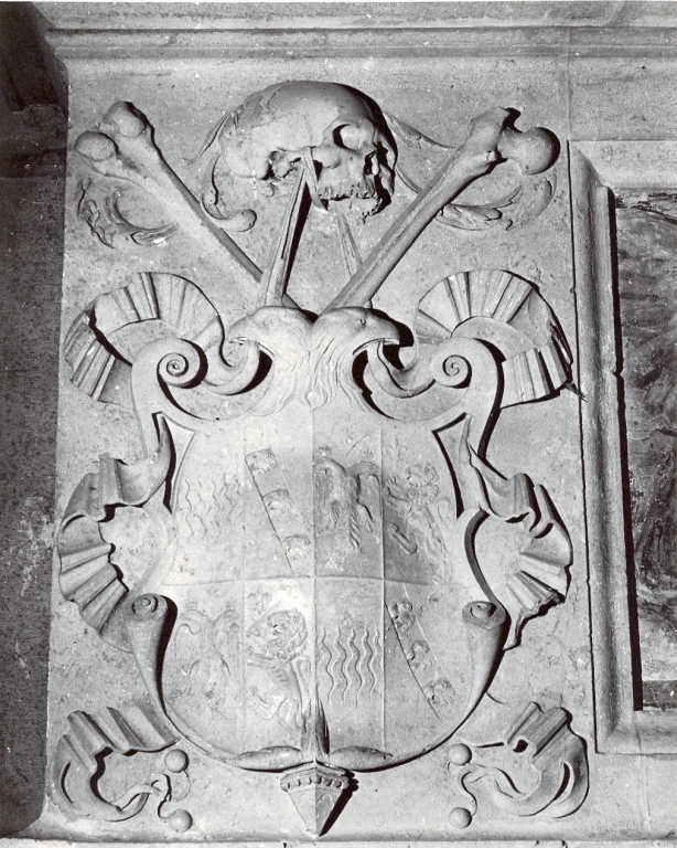 teschio con scudo araldico (rilievo) di Francesco da Chimento, Fancello Lorenzo (sec. XVI)