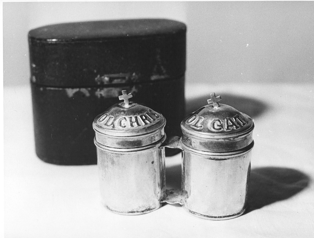 vasetti per oli santi, coppia - ambito laziale (sec. XIX)