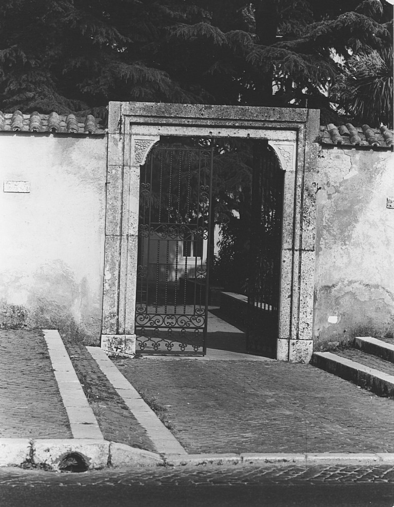 portale - ambito laziale (sec. XIV)