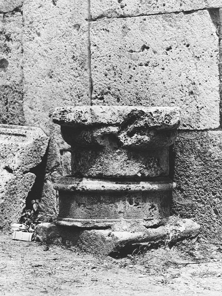 capitello di colonna - ambito laziale (sec. XII)