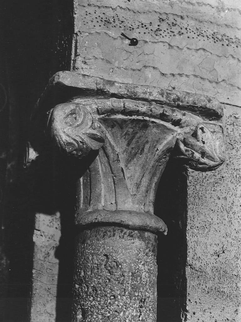 capitello di colonna - ambito laziale (prima metà sec. XIII)