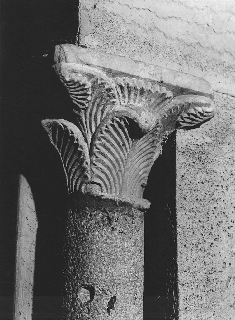 capitello di colonna - ambito laziale (prima metà sec. XIII)