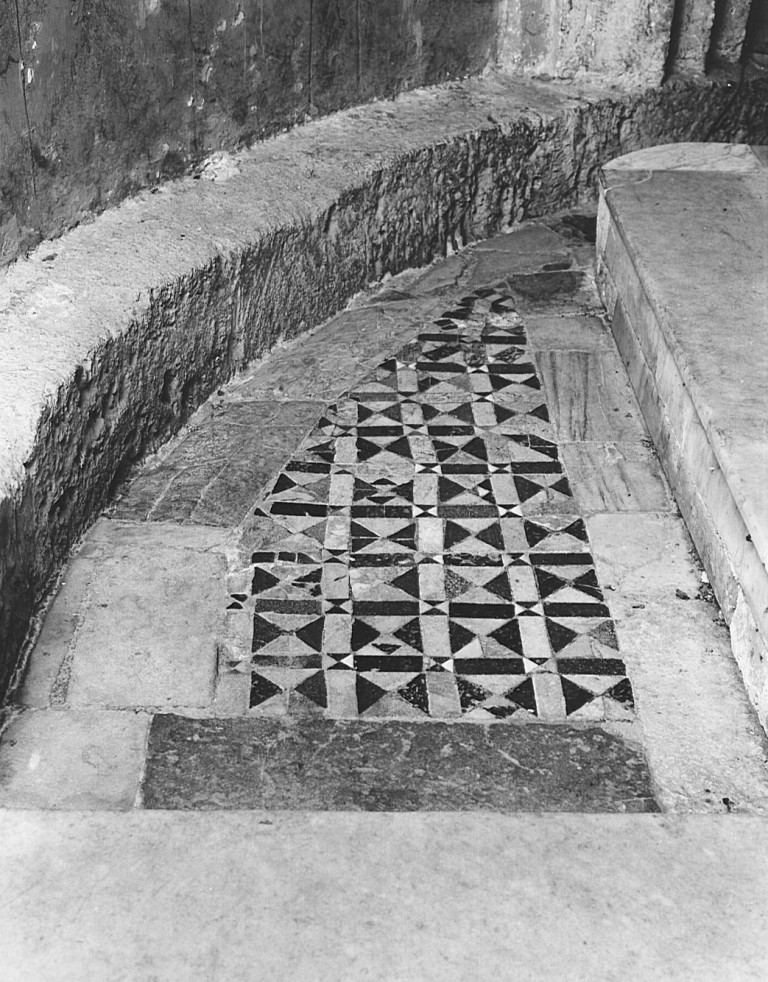 pavimento, frammento - ambito laziale (sec. XII)