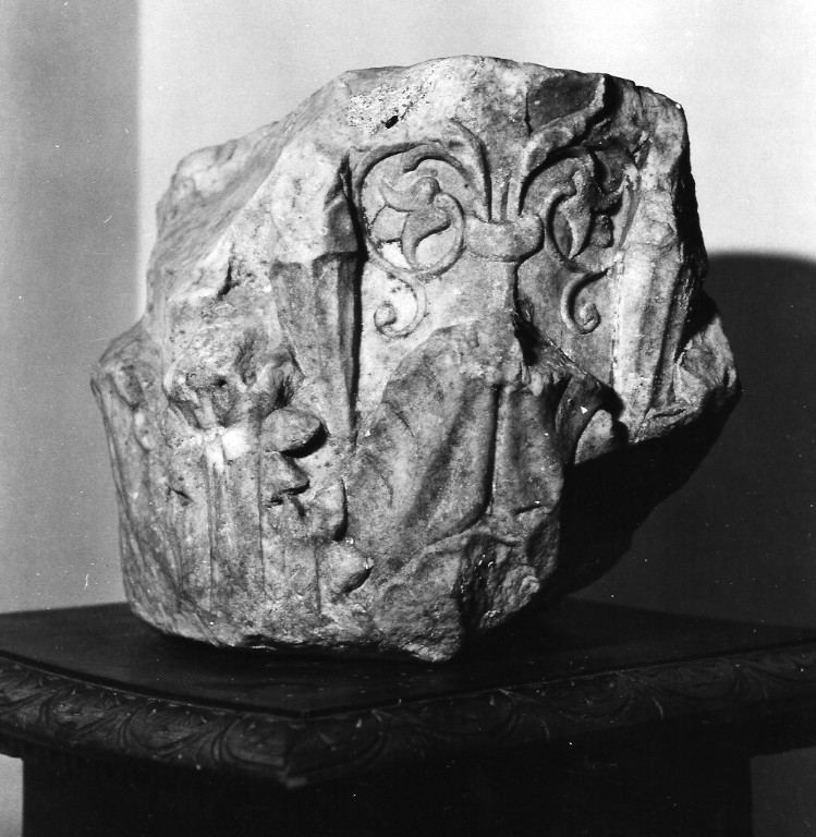 scultura, frammento - ambito romano (secc. IV/ V)