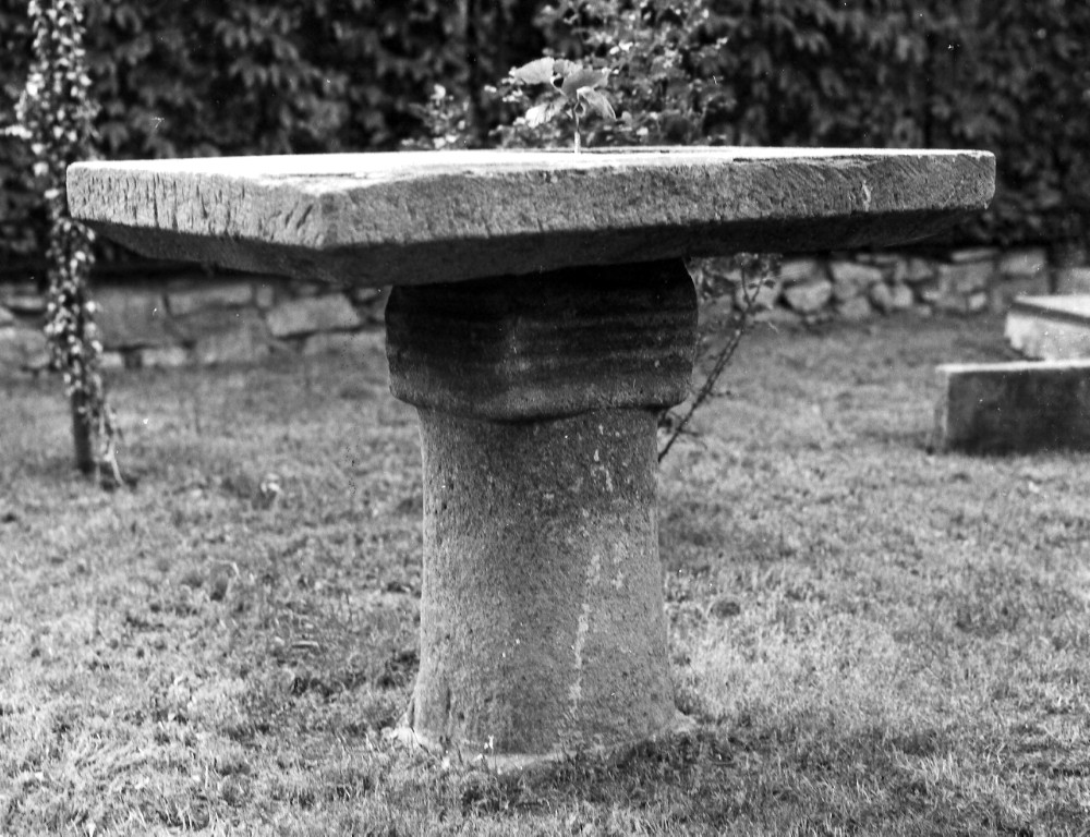 mensa d'altare - ambito laziale (sec. XI)