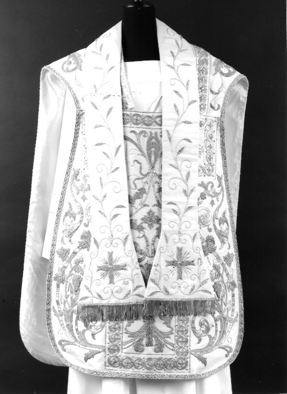 paramento liturgico - ambito laziale (inizio sec. XIX)