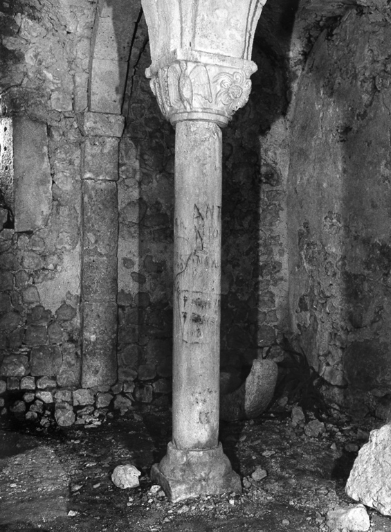 base di colonna - ambito laziale (prima metà sec. XII)