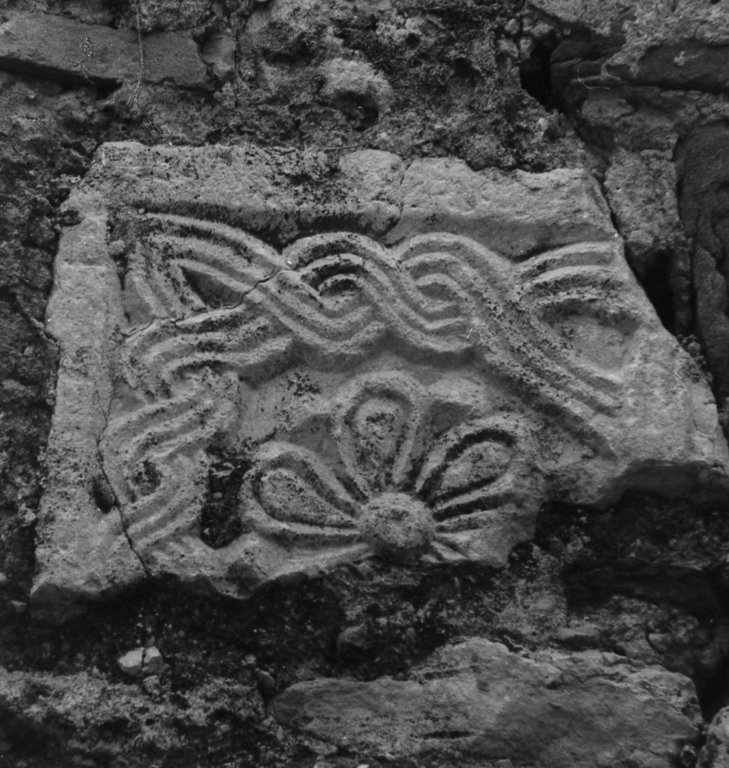 motivo decorativo a intreccio (rilievo, frammento) - ambito laziale (sec. IX)