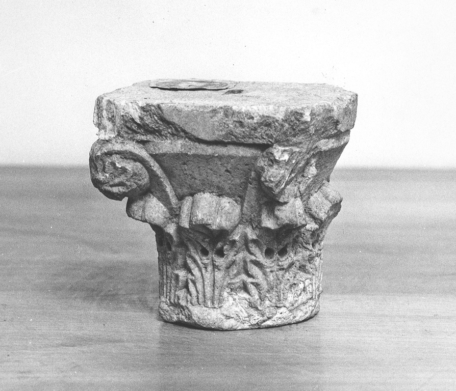 capitello - ambito Italia centrale (secc. XIII/ XIV)