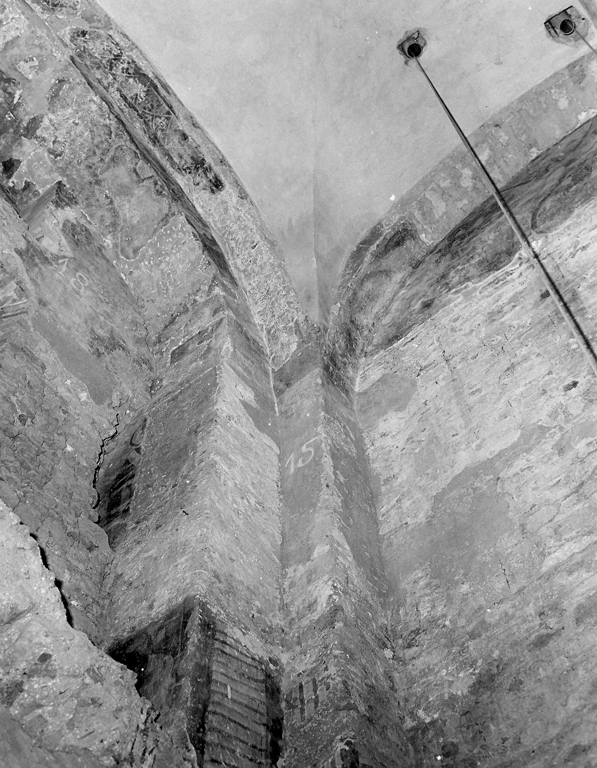 motivi decorativi geometrici a losanga (dipinto, frammento) - ambito laziale (secc. X/ XI)