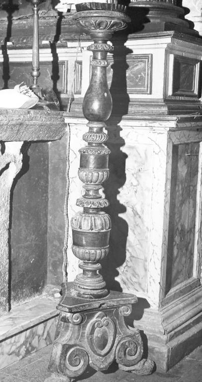 candelabro - produzione abruzzese (sec. XVIII)