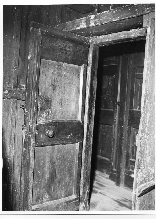 porta - ad un battente - manifattura laziale (fine/inizio secc. XVI/ XVII)