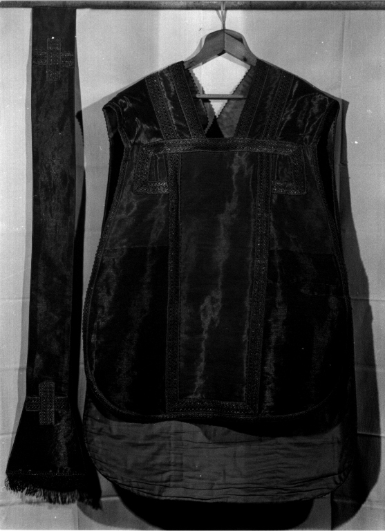 paramento liturgico - manifattura viterbese (sec. XIX)