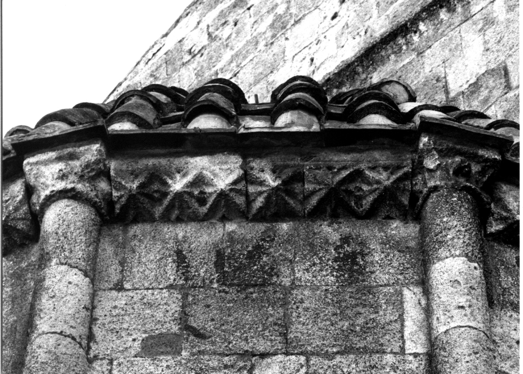 cornice architettonica - ambito viterbese (prima metà sec. XIII)